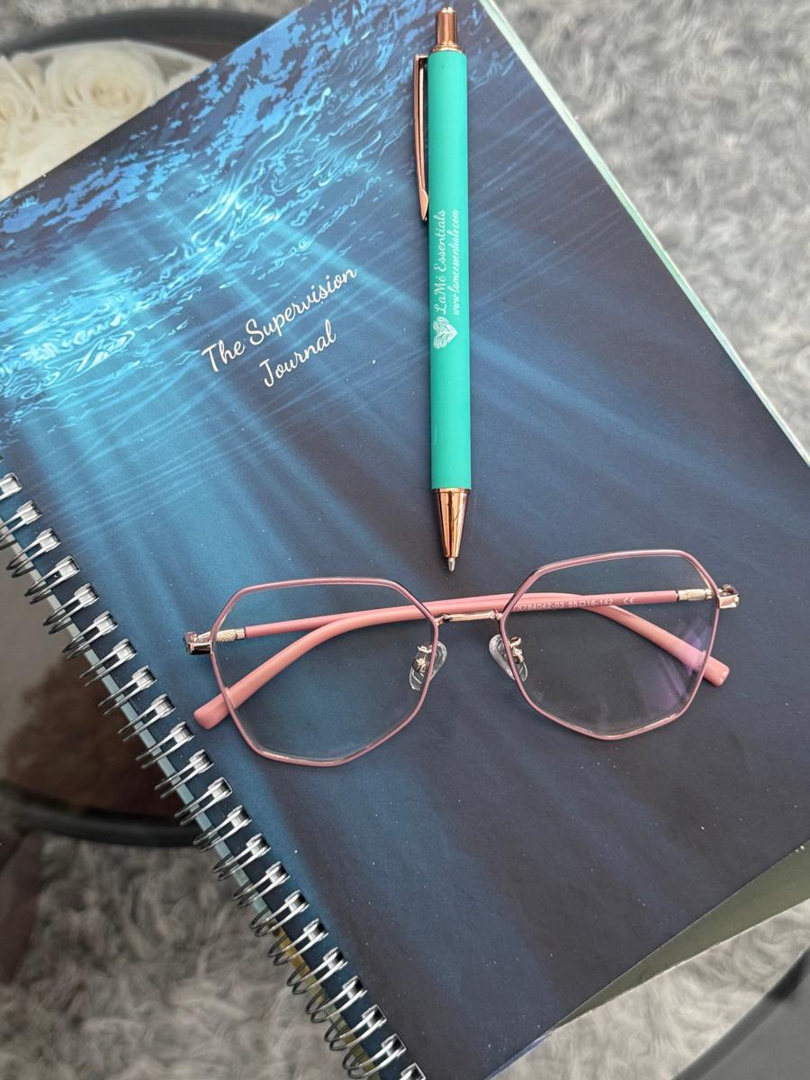 The Supervision Journal hard copy with a LaMé Essentials pen
